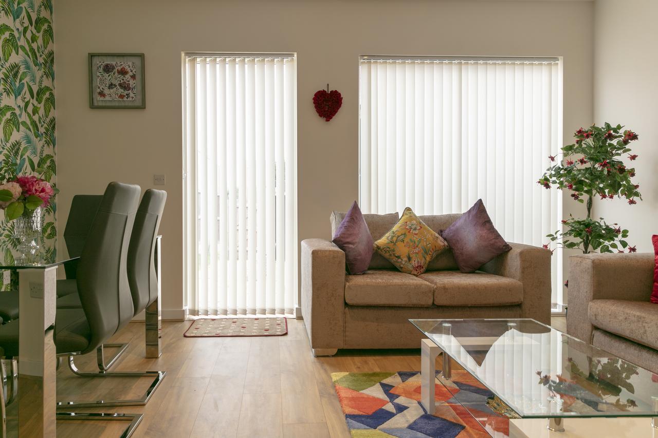 Modern & Exquisite Trumpington Townhouse With Parking & 5 Mins To Papworth Hospital CBG Exterior foto