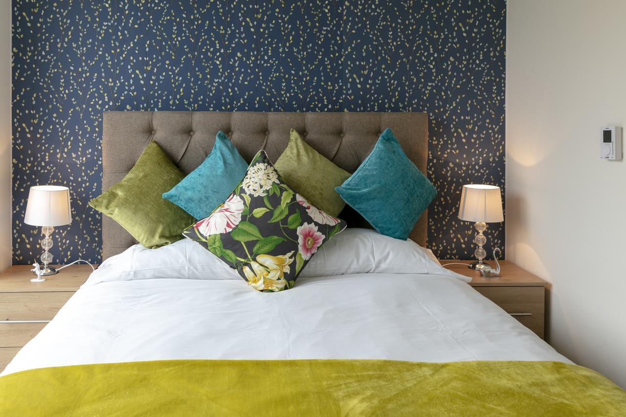 Modern & Exquisite Trumpington Townhouse With Parking & 5 Mins To Papworth Hospital CBG Exterior foto