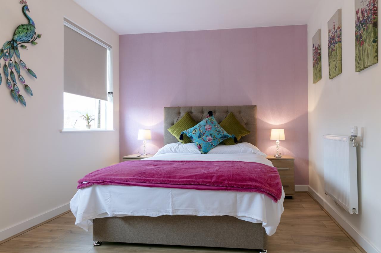 Modern & Exquisite Trumpington Townhouse With Parking & 5 Mins To Papworth Hospital CBG Exterior foto