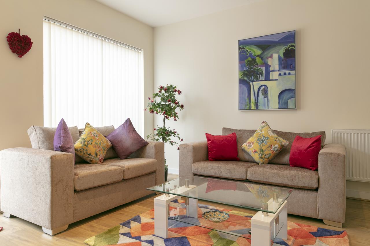 Modern & Exquisite Trumpington Townhouse With Parking & 5 Mins To Papworth Hospital CBG Exterior foto