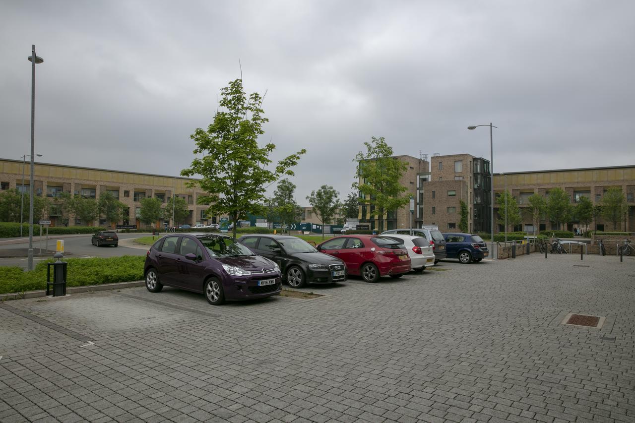 Modern & Exquisite Trumpington Townhouse With Parking & 5 Mins To Papworth Hospital CBG Exterior foto